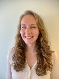 Laura Callender's Instagram, Twitter & Facebook