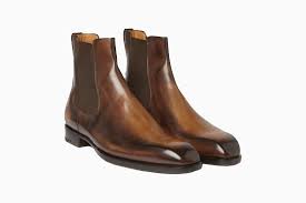 Choose from mens' black boots, mens' leather boots and suede chelsea boots and order your fresh pair online today at schuh. 12 Best Men S Chelsea Boots For Every Style Budget 2021