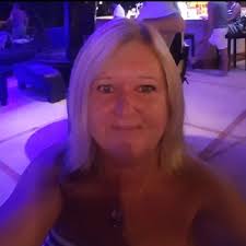 After a hard year of study I can finally call myself a qualified HR boy.