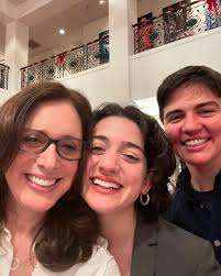 Cantor Deborah Jacobson (@cantordeborahjacobson) • Instagram photos and  videos