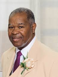 Elliot Willis's Instagram, Twitter & Facebook