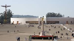 A la izquierda del recinto se encuentra el edificio más visitado por los. Santuario De Nossa Senhora De Fatima Www Visitportugal Com