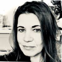 Amanda Schouten's Instagram, Twitter & Facebook