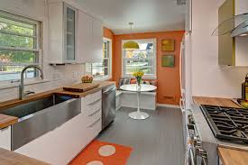 midcentury modern kitchen layout better