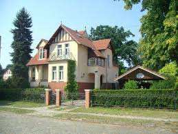 Haus falkensee, einfamilienhaus falkensee, einfamilienhaus angebote falkensee hier finden sie aktuelle angebote zur miete für häuser in falkensee und umgebung. Wohnungstausch Oder Haustausch In Deutschland Falkensee Germany Berlin 8k W House 2 Floors