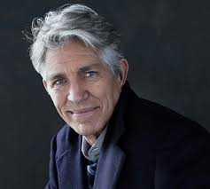 Award-winning actor Eric Roberts, a veteran of more than 700 films, will  give a talk at 1 pm Wednesday, Dec. 4 at the CMI Theatre at NMSU's Milton  Hall. Roberts will talk