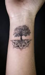 The One In Front Of The Gun Lives Forever Tattoo 50 Gorgeous And Meaningful Tree Tattoos Inspired By Nature S Path Gorgeous Inspired Meaningful Natures P In 2020 Celtic Tree Tattoos Life Tattoos Tree Tattoo Ankle