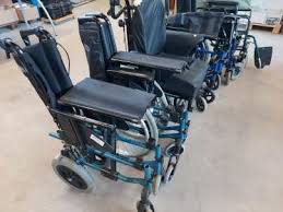 Maybe you would like to learn more about one of these? Morija Remet En Etat Des Chaises Roulantes Pour Les Personnes En Situation De Handicap Morija