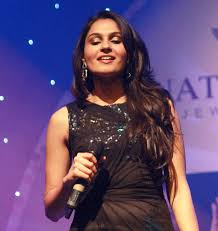 Andrea Jeremiah - Wikipedia