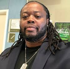 Daniel Lyle's Instagram, Twitter & Facebook