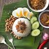 The main ingredients for most versions of curry laksa include tofu puffs, fish sticks, shrimp and cockles. Https Encrypted Tbn0 Gstatic Com Images Q Tbn And9gctp0ehmlubv Clevs Wqfwwzr4 Zyi45h0gluwoqga Usqp Cau