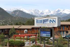 Colorado cabin rentals, cottages, hotels, lodges, resorts, condos, vacation homes, b&b, motels, suites, and inns of estes park. Blue Door Inn