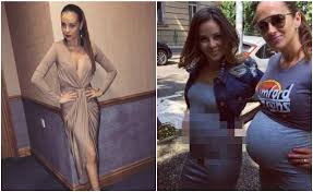 Z tohtoročného pôrodu má ale speváčka monika bagárová (25) strach. Co To Ma Znamenat Stihlounka Monika Bagarova Se Ukazala S Poradnym Pupkem Je Snad Tehotna Vip Bulvar