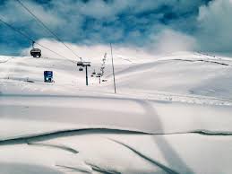 Ai grijă să nu te vadă prinţu!, când nouă, oamenilor, ne este frig în casă, le. Ce Faci Bro Vii Maine N Sinaia Apres Ski Bar H2o Facebook