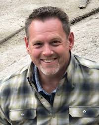 Lorrie Dyer's Instagram, Twitter & Facebook