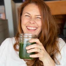 Mitzi Beard's Instagram, Twitter & Facebook