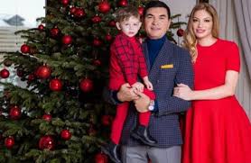 Data schimbării statutului 13 jul 2017. Cristi Borcea È™i Cei 7 Copii Romania Mama Stiri Administratie Publica Anunturi Joburi Turism Sport Lifestyle Divertisment