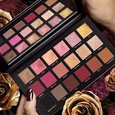 How Huda Beauty S Rose Gold Remastered Palette Differs From The Original Allure