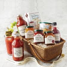 Ultimate snack gift basket gifts. Brunch Gift Basket In 2020 Brunch Gift Basket Brunch Gifts Themed Gift Baskets