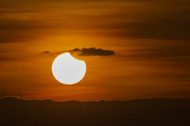 With the help of astronomy lecturer dr darren baskill, here's your guide to the biggest solar event of 2021. Kffibmnh8vzwom