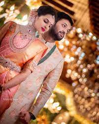 Hotite Unikalnye Avtorskie Shtory S Lambrekenami V Salon Indian Wedding Photography Poses Indian Wedding Photography Couples Wedding Saree Collection
