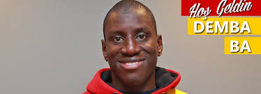 Also ner sportwiese….also du weißt schon… die jungs sind mehr alkohol holen, aber ich wollte hier bleibn…. Demba Ba Spielt Bis Saisonende Auf Leihbasis Bei Basaksehir