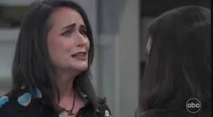 I will miss Lois and her great character acting. This is so sentimental and  sad at the same time for Brook Lynn. ♥ Lois always tried to protect her  daughter. Lois was