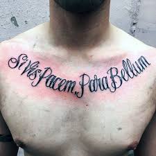 50 Collar Bone Tattoos Fur Manner Schlusselbein Design Ideen Mann Stil Tattoo Tattoos Manner Tatowierungen Schrift Tattoos