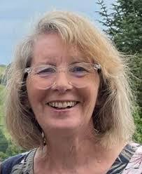 Christine Mannion's Instagram, Twitter & Facebook