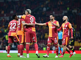 Okan Buruk'tan sürpriz kadro! Aylar sonra ilk 11'de