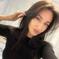 Bonnie Rios's Instagram, Twitter & Facebook