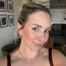 Millie White (@ameliawhitePR)