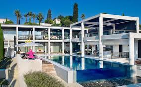 Luxury Modern Villa On Cap D Antibes 4 Modern Exterior Architecture Luxury Pools