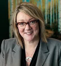 Melanie Humphreys's Instagram, Twitter & Facebook