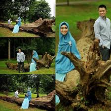Efek bunga mawar merah, sukses foto prewedding adalah salah satu babak yang sudah umum dilakukan oleh calon pengantin yang. Foto Prewedding Romantis Tanpa Bersentuhan Bagi Pasangan Muslim