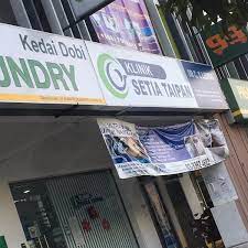 The taipan is usually distinguished by its pale face and snout, large head and slender neck (in brown. Klinik Setia Taipan Skin Specialist Setia Alam Selangor