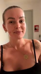 Kira Boyle's Instagram, Twitter & Facebook