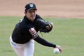 141⅔이닝으로 이 부문 전체 20위였는데 이는 양현종(kia), 유희관, 장원준(이상 두산), 차우찬(lg), 윤성환(삼성), 박세웅(롯데), 문승원, 박종훈(이상 sk), 최원태(넥센)에 이은 토종 10위다. ê³ ì˜í'œ ì•¼êµ¬ì„ ìˆ˜ ì—°ë´‰ ë³µê·€ ì„±ì  Kt ìœ„ì¦ˆ