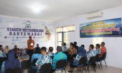 Terbaru, badan meteorologi, klimatologi, dan geofisika ( bmkg ) mengingatkan adanya potensi gempa bumi berkekuatan magnitudo 8 dan potensi tsunami 30 meter. Stasiun Meteorologi Banyuwangi Bmkg