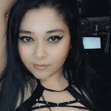 Is Dr. Karmel Carothers a recommended medical provider in Independence?