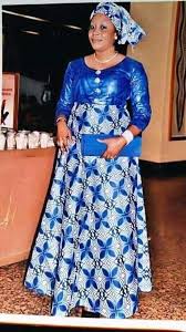 Craquez pour nos pulls, manteaux, robes et accessoires au meilleur prix 18 févr. Pin By Mamie Traore On Tenue Africaine Chitenge Dresses African Wear Dresses African Clothing Styles