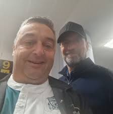 Darren Lyons (@lyonsbusandcoachltd) • Facebook