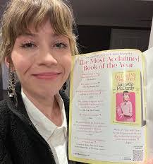 Janet Mccurdy's Instagram, Twitter & Facebook