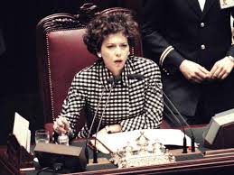 Abbiamo denunciato irene pivetti per truffa. Fraud In The Exercise Of Commerce The Former President Of The Pivetti Chamber Investigated Moondo