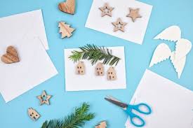 After you're finished making christmas cards save this layout and use it all year long for birthday cards, thank you cards and more! 10 Diy Christmas Cards Ideas You Will Love