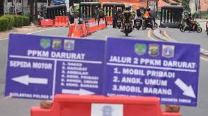 Dalam wilayah ppkm level 3 dan 4 diberlakukan pembatasan seperti: Termasuk Jabodetabek Ini Daftar Lengkap Daerah Terapkan Ppkm Level 3
