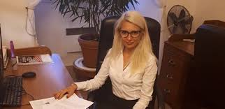 Předsedkyně brněnské svobody a přímé demokracie, místopředsedkyně strany pro jihomoravský kraj a konečně také nová poslankyně sněmovny lucie šafránková se může radovat z nových životních. Safrankova Spd Navrhla Jsem Aby Osvc Dostaly 40 A Ne 25 Tisic Tesne Zamitnuto Parlamentnilisty Cz Politika Ze Vsech Stran