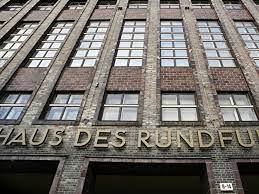 Designed by hans poelzig in 1929 after he won an architectural competition, the building contains three large centrally located. Haus Des Rundfunks Rundfunk Berlin Brandenburg Rbb Berlin De