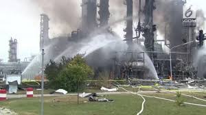 Kilang minyak balongan indramayu, yang terbakar senin (29/3/2021) pukul 00.45 wib membuat suhu di indramayu malam tadi begitu panas. Berita Kilang Minyak Terbakar Hari Ini Kabar Terbaru Terkini Liputan6 Com