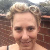 20+ "Zoe Glover" profiles